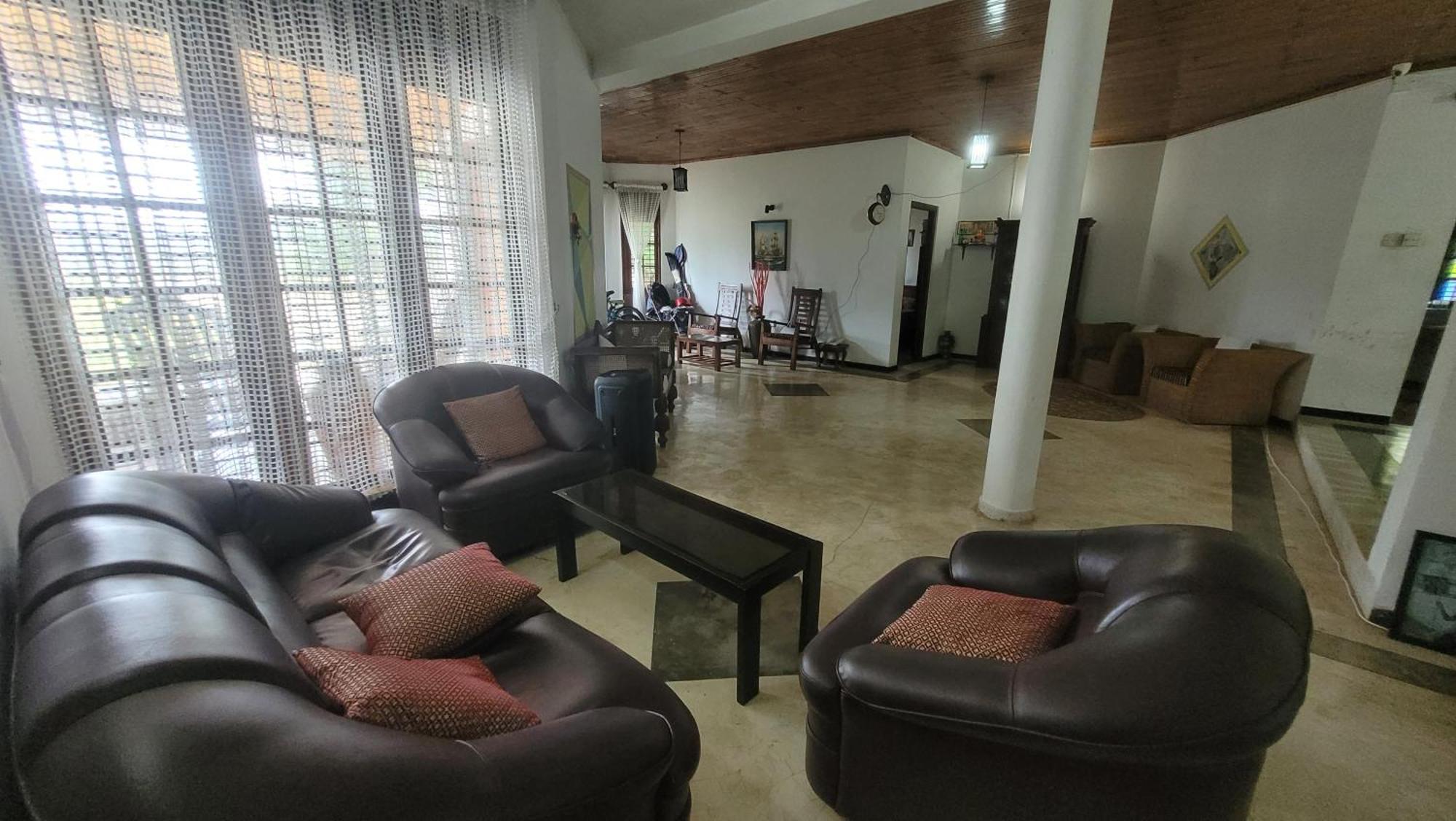 Villa Sea Sprays Hikkaduwa Exterior foto