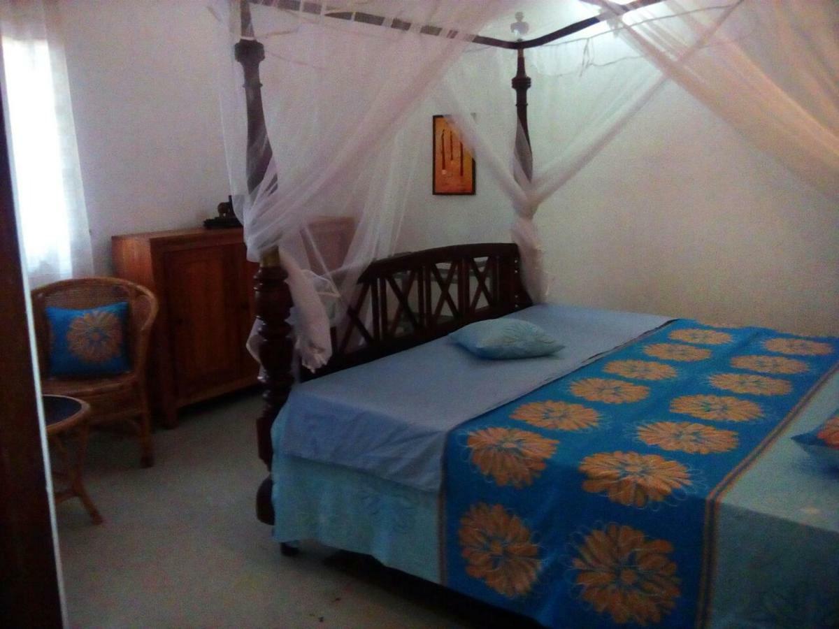 Villa Sea Sprays Hikkaduwa Exterior foto